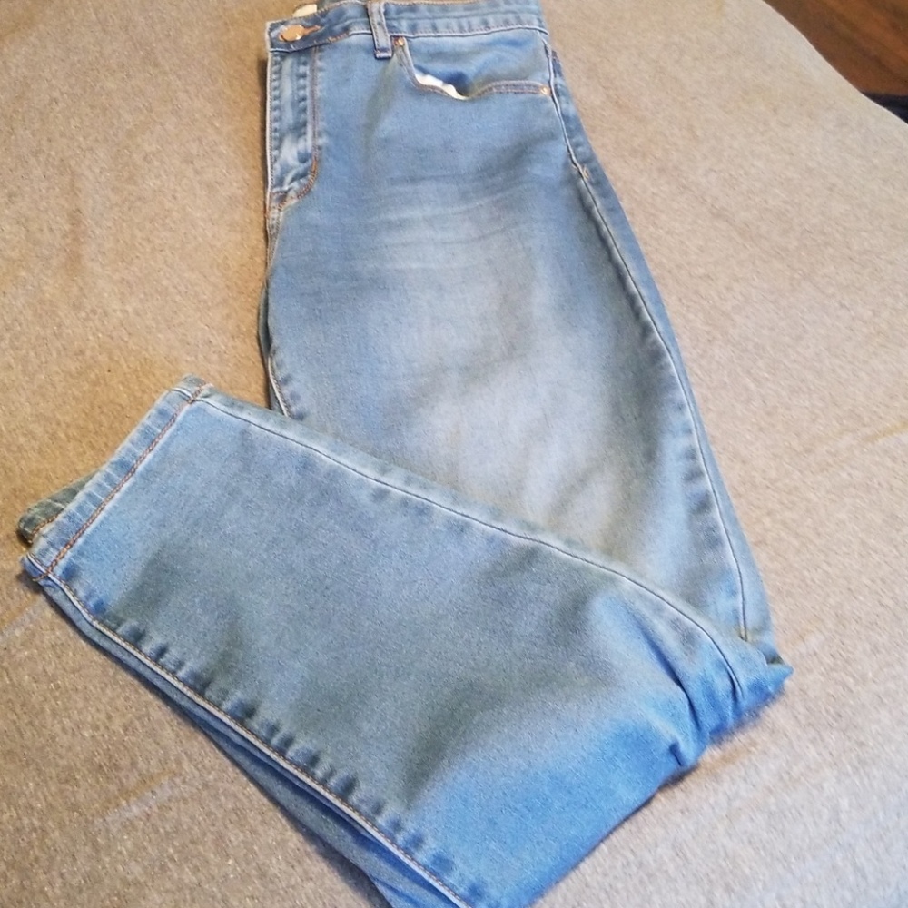 Light wash high waisted jeans